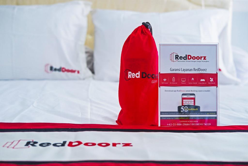 Reddoorz Near Gejayan Hotell Kejayan Eksteriør bilde