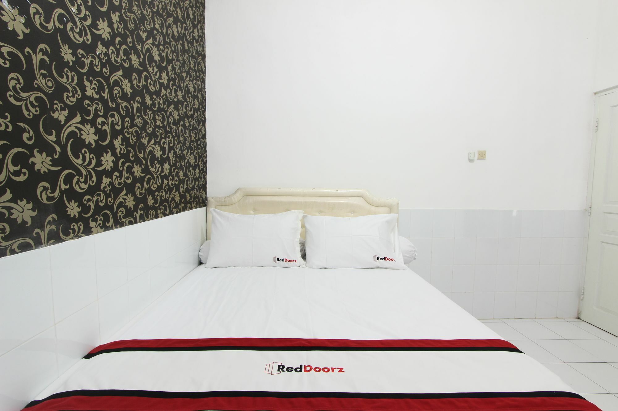 Reddoorz Near Gejayan Hotell Kejayan Eksteriør bilde